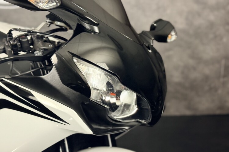 HONDA CBR1000RR FIREBLADE