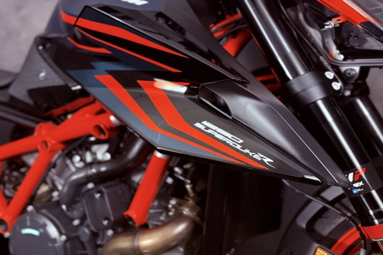 KTM 1290 SUPER DUKE R