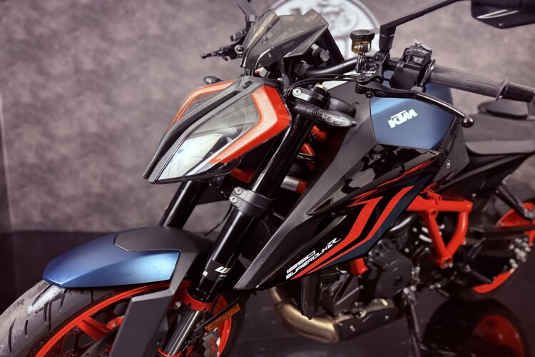 KTM 1290 SUPER DUKE R