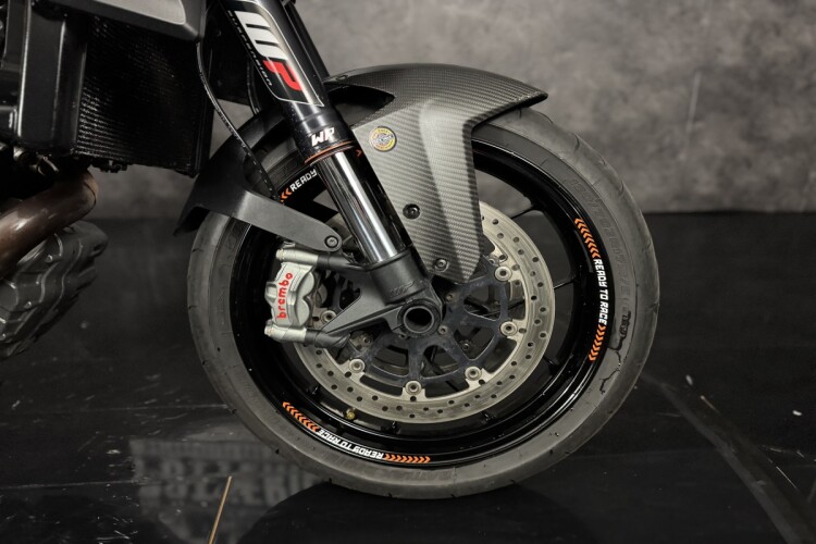 KTM 1290 SUPER DUKE R