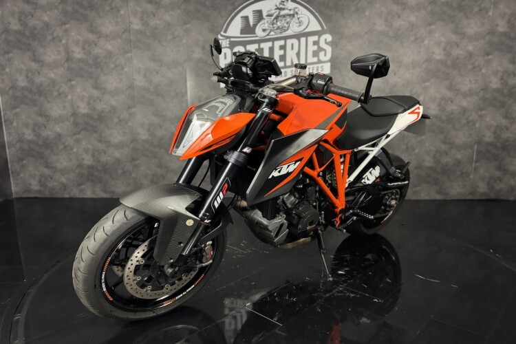 KTM 1290 SUPER DUKE R