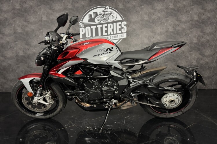 MV AGUSTA BRUTALE 800