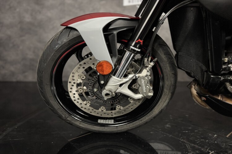 MV AGUSTA BRUTALE 800