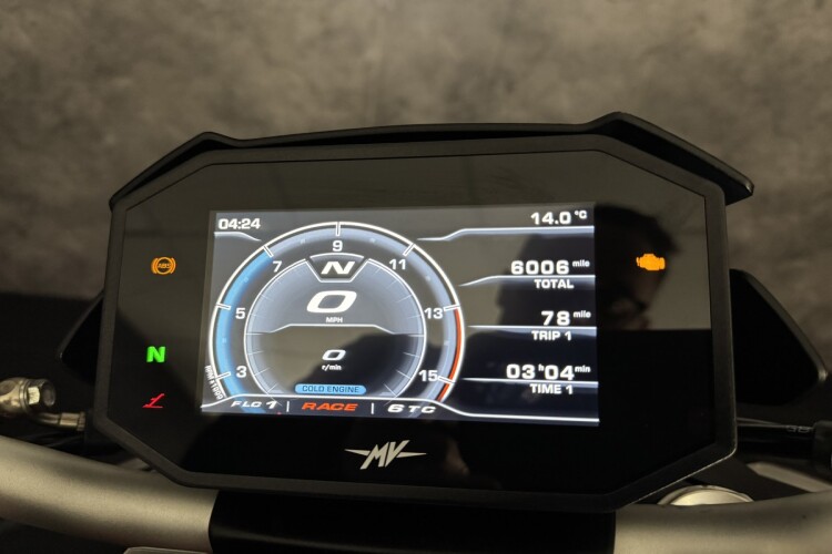 MV AGUSTA BRUTALE 800