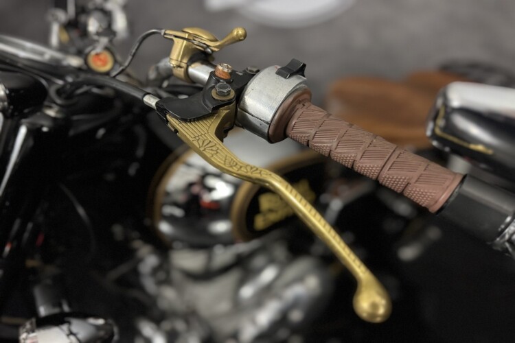 ROYAL ENFIELD BULLET