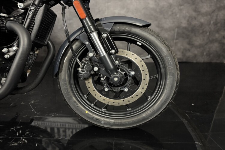 ROYAL ENFIELD SHOTGUN 650