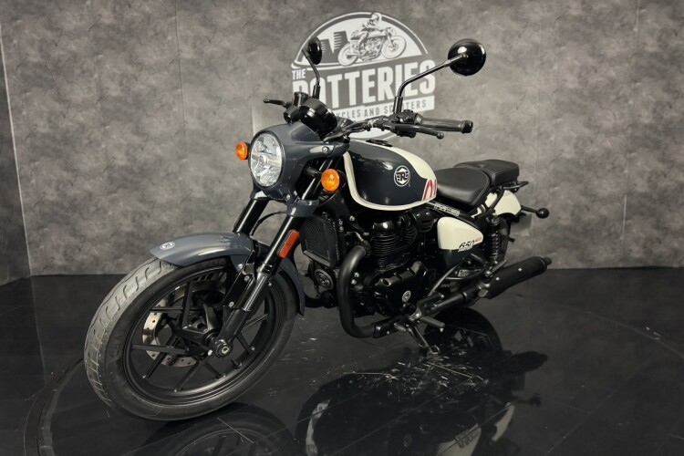 ROYAL ENFIELD SHOTGUN 650