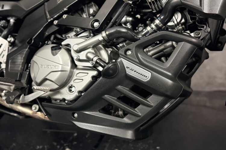 SUZUKI V-STROM 650