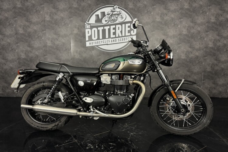 TRIUMPH BONNEVILLE T100