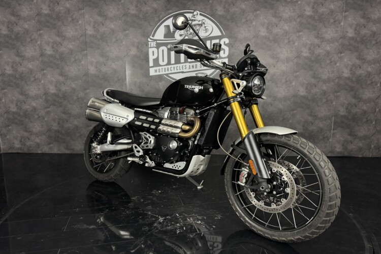 TRIUMPH SCRAMBLER 1200