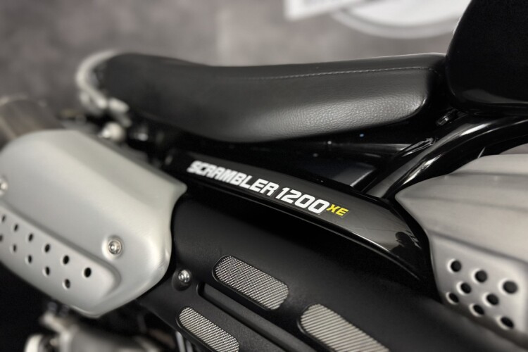 TRIUMPH SCRAMBLER 1200