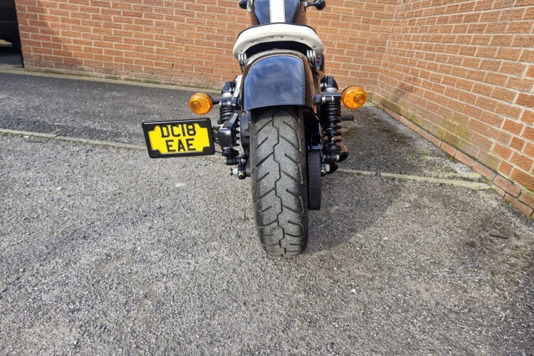 HARLEY-DAVIDSON SPORTSTER