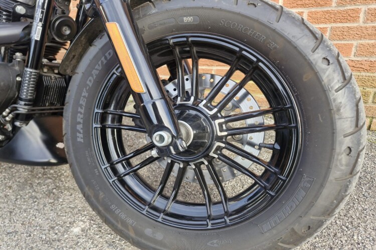 HARLEY-DAVIDSON SPORTSTER