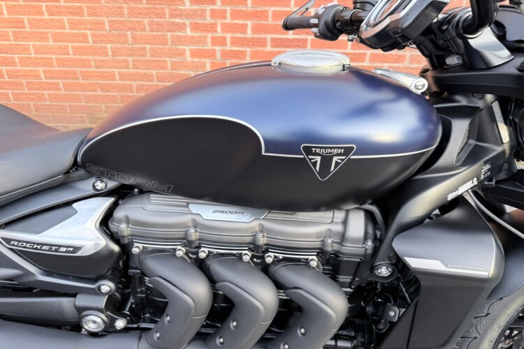 TRIUMPH ROCKET III