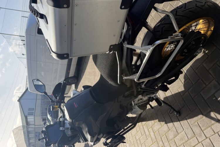 VOGE DS 900 X