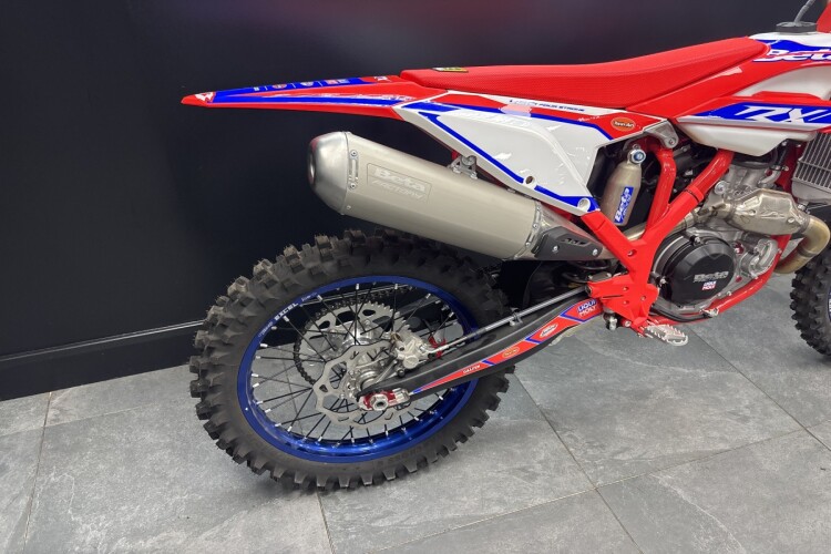 2025 BETA 450 RX, Red - photo 5