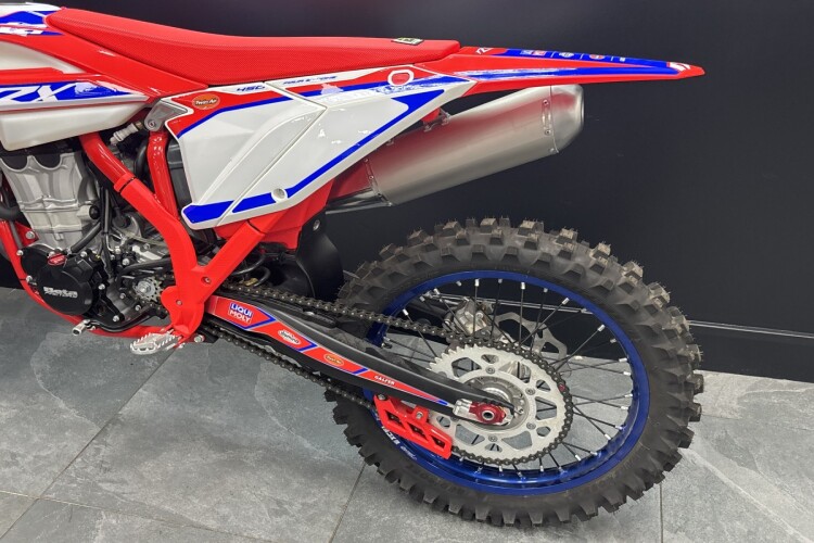 2025 BETA 450 RX, Red - photo 9