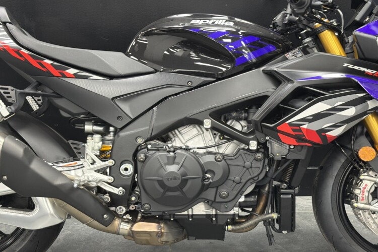 APRILIA TUONO 1100 V4