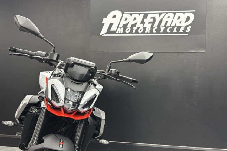 APRILIA TUONO 457