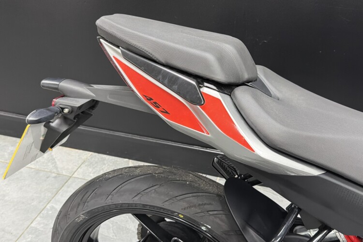 APRILIA TUONO 457
