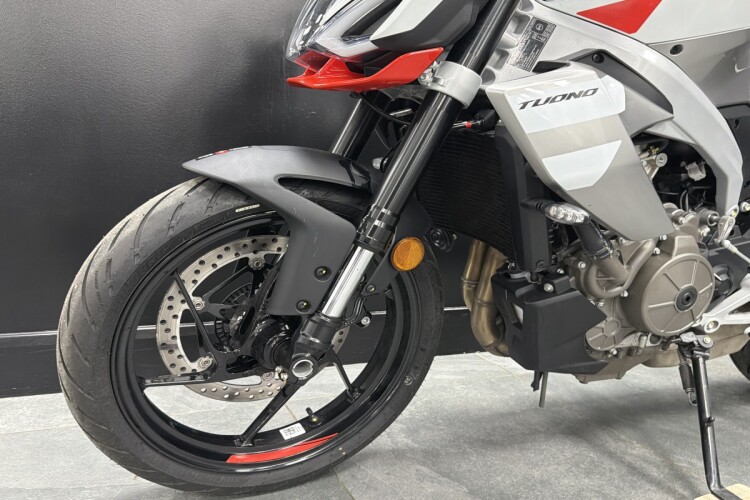 APRILIA TUONO 457