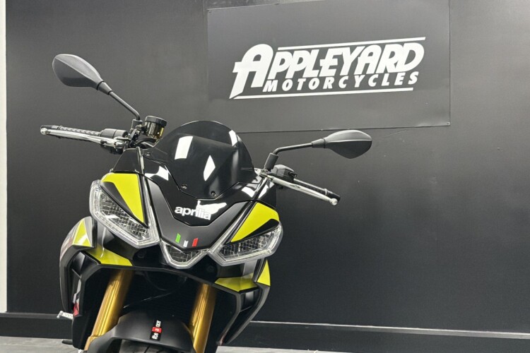 APRILIA TUONO 660