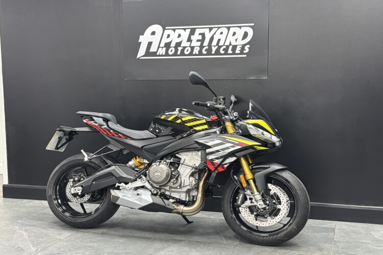 APRILIA TUONO 660