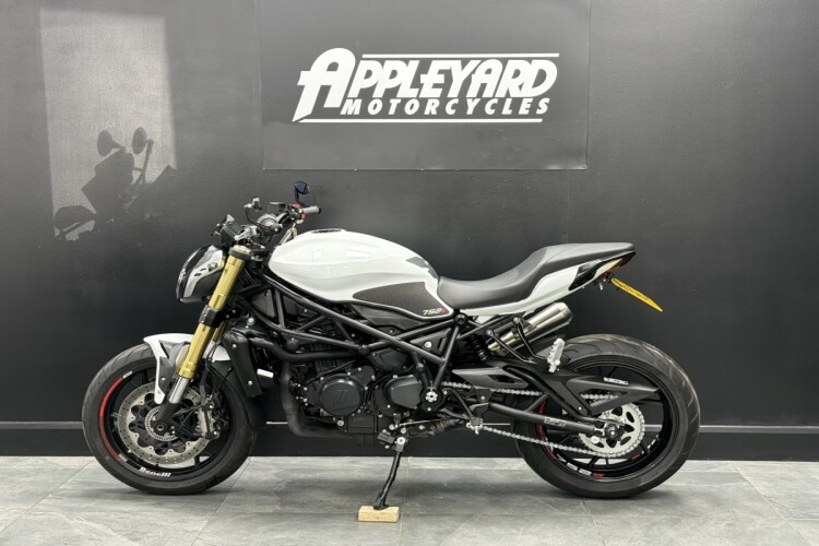 BENELLI 752 S