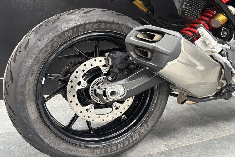 BMW F 900 XR