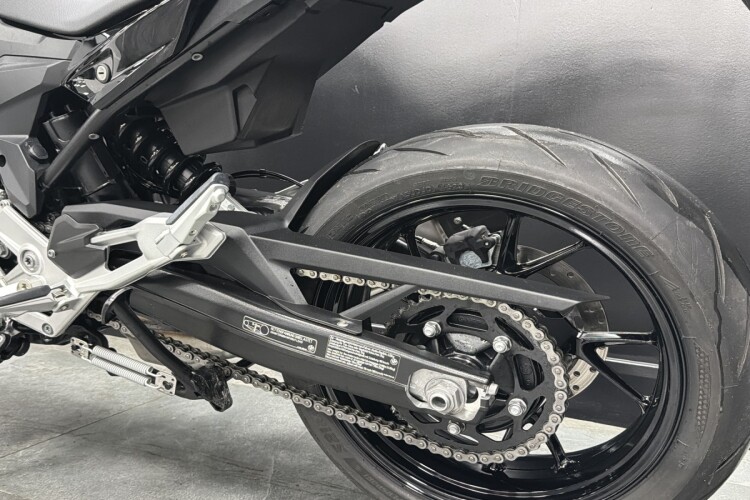 BMW F900R