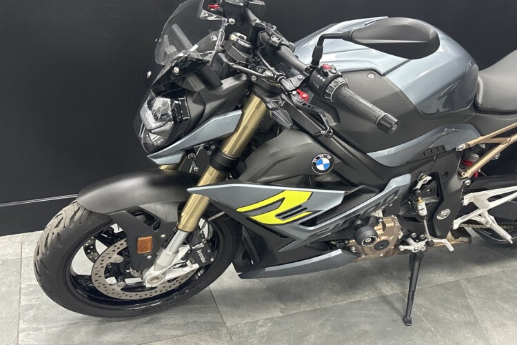 BMW S 1000 R