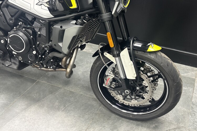 CFMOTO 700CL-X SPORT