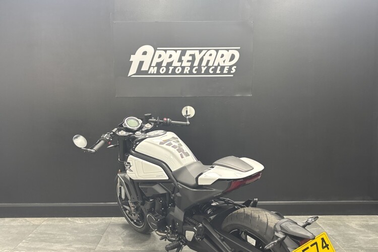 CFMOTO 700CL-X SPORT