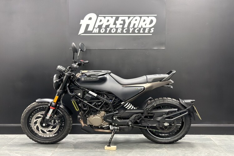 HUSQVARNA SVARTPILEN 125