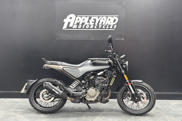 HUSQVARNA SVARTPILEN 125