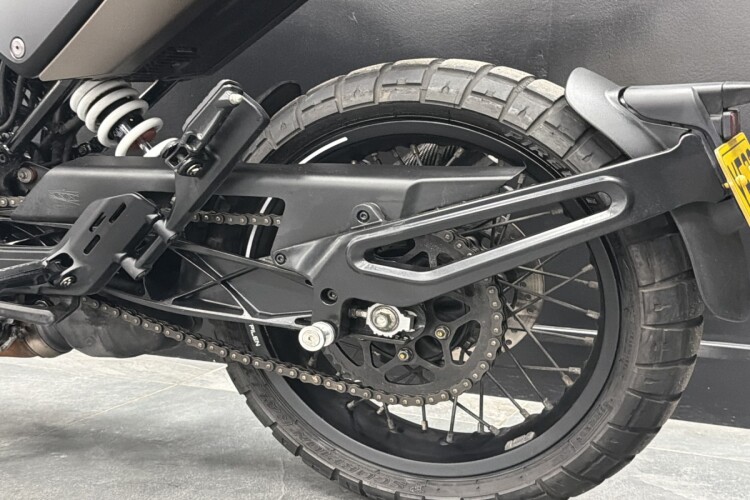 HUSQVARNA SVARTPILEN 401