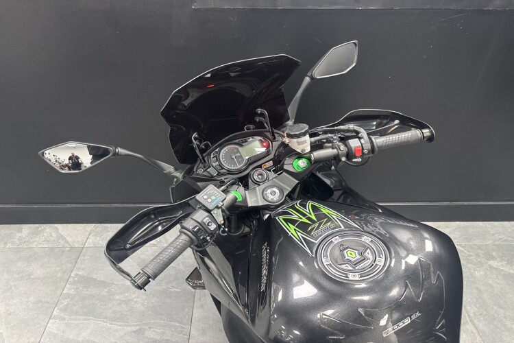 KAWASAKI Z1000 SX