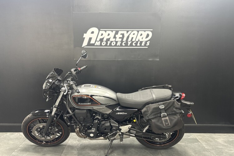 KAWASAKI Z650 RS