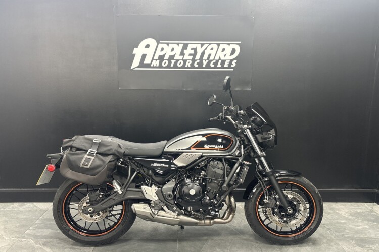 KAWASAKI Z650 RS
