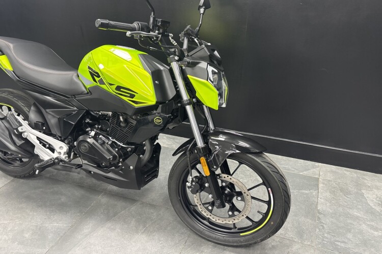 KEEWAY RKS 125