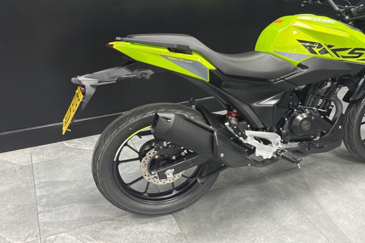 KEEWAY RKS 125