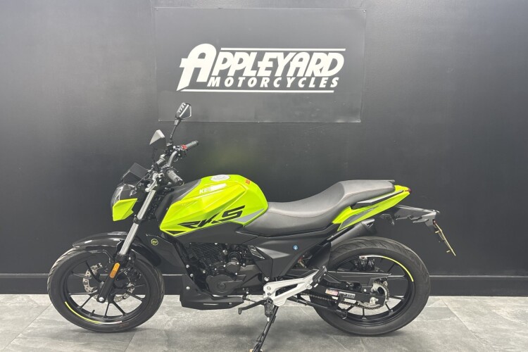 KEEWAY RKS 125
