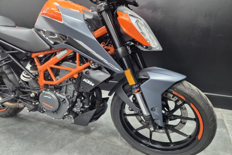 KTM 390 DUKE
