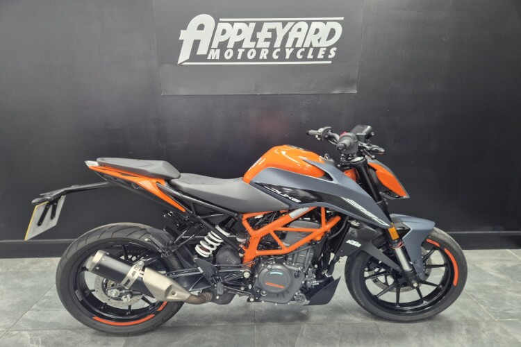KTM 390 DUKE