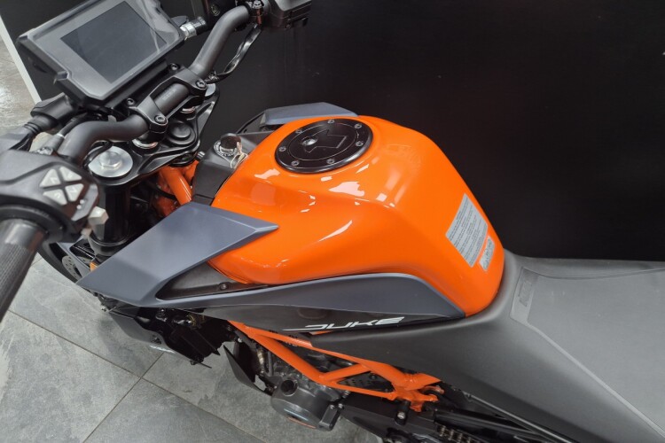 KTM 390 DUKE