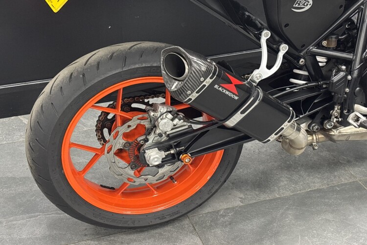 KTM 690 DUKE