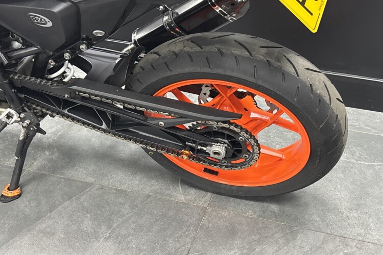 KTM 690 DUKE