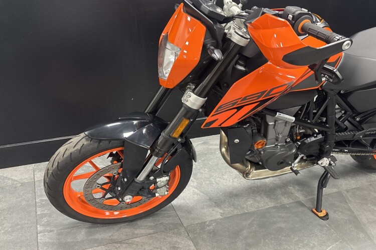 KTM 690 DUKE