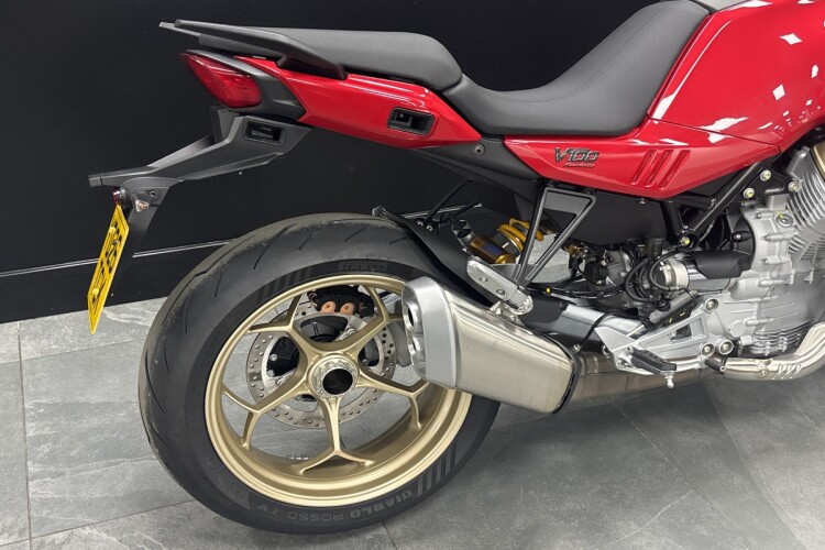 MOTO GUZZI V100 MANDELLO