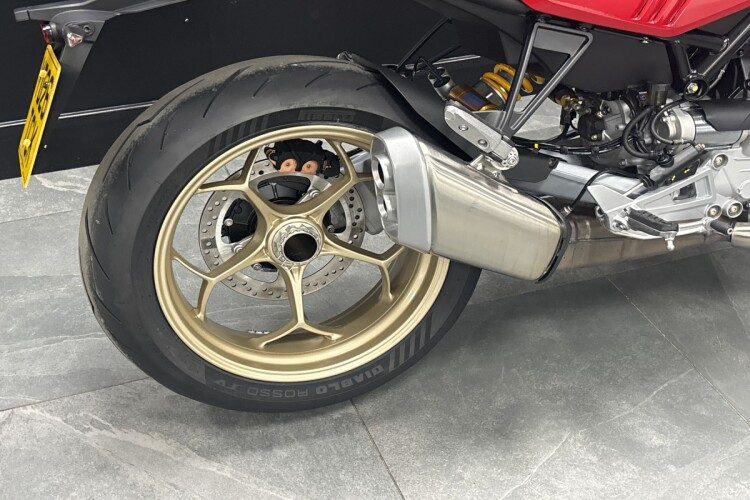 MOTO GUZZI V100 MANDELLO